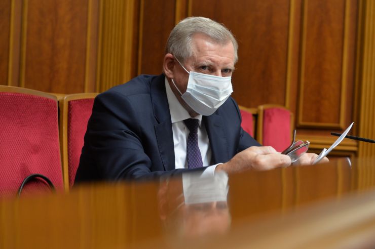 Позачергове пленарне засідання Верховної Ради України
Я. Смолія звільнено з посади голови Нацбанку
Голова Верховної Ради України Дмитро Разумков відкрив позачергове пленарне засідання, скликане на вимогу 160 народних депутатів. 
Головуючий оголосив до розгляду перше питання - проект Закону про внесення змін до Закону України 