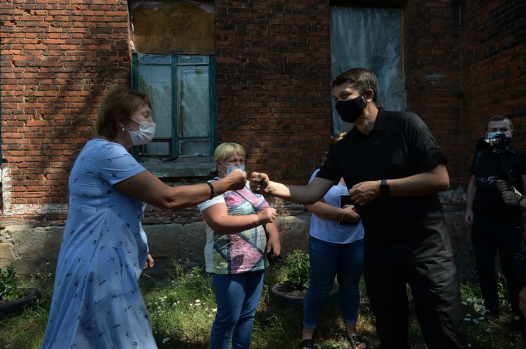 Робоча поїздка Голови Верховної Ради України Дмитра РАЗУМКОВА 
до Донецької і Луганської областей.

Огляд КПВВ 