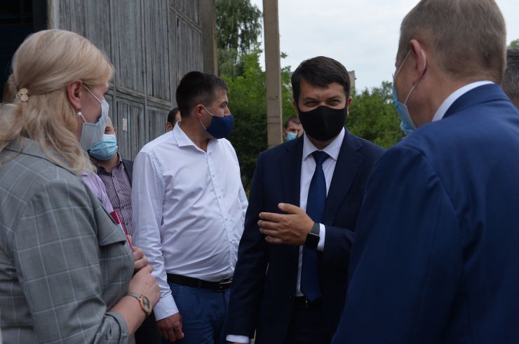 Робоча поїздка Голови Верховної Ради України Дмитра РАЗУМКОВА до Харківської області.
Державне підприємство «Чугуївський авіаційний ремонтний завод» 
