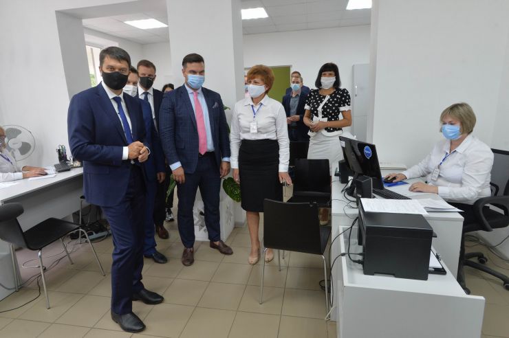 Робоча поїздка  Голови Верховної Ради України Дмитра РАЗУМКОВА 
до Чернігівської області.

Ознайомлення з роботою Куликівської  селищної ОТГ Куликівського району
