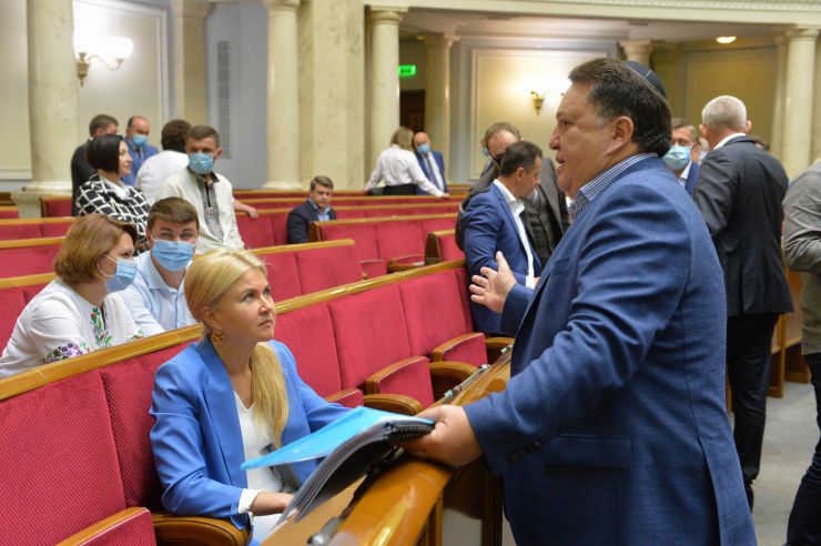 Позачергове засідання Верховної Ради України.

Прийнято Закон 