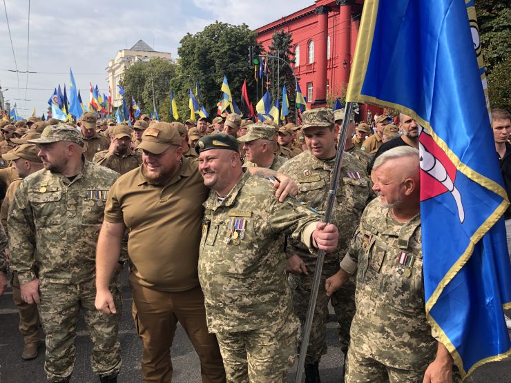 У Києві з нагоди Дня Незалежності України пройшов Марш захисників України.