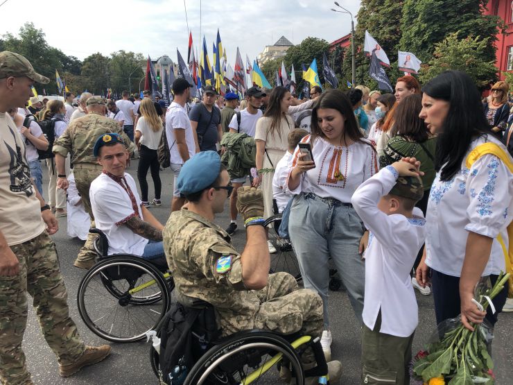 У Києві з нагоди Дня Незалежності України пройшов Марш захисників України.
