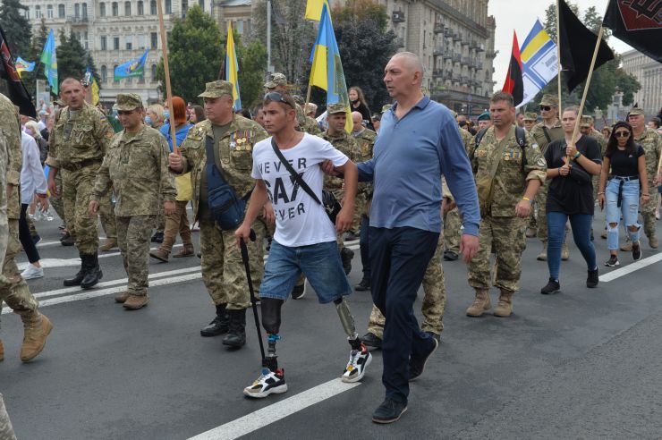 У Києві з нагоди Дня Незалежності України пройшов Марш захисників України.