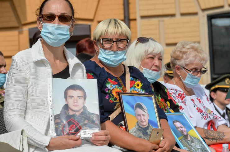 Голова Верховної Ради України Дмитро Разумков взяв участь в урочистих заходах з нагоди 29-ї річниці Незалежності України.
У святкуванні Дня Незалежності України взяли участь: Президент України  Володимир Зеленський та перша леді,  керівництво Верховної Ради України, Прем’єр-міністр України Денис Шмигаль, народні депутати України, урядовці, представники громадськості.

У Києві на Софійській площі Президент України Володимир Зеленський звернувся до українців з промовою та вручив державні нагороди.
