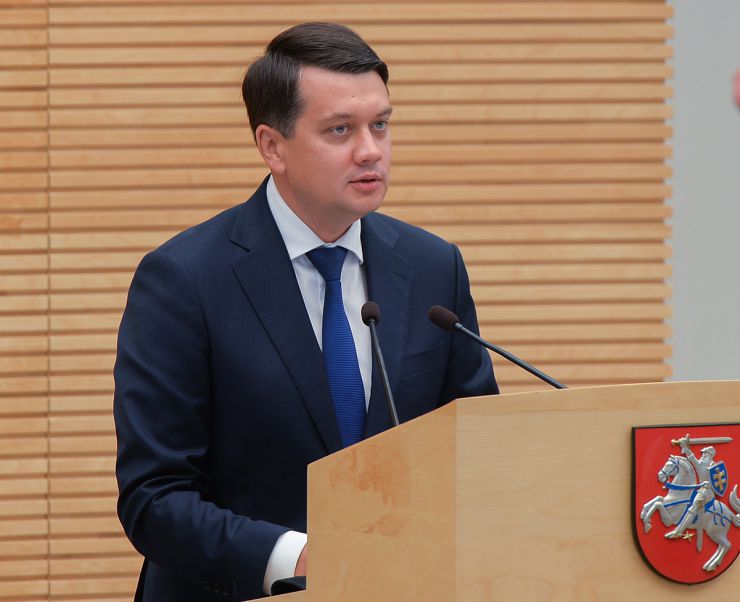 Участь Голови Верховної Ради України Дмитра Разумкова в урочистій частині пленарного засідання Сейму Литовської Республіки, присвяченої 30-й річниці відновлення незалежності Литви.