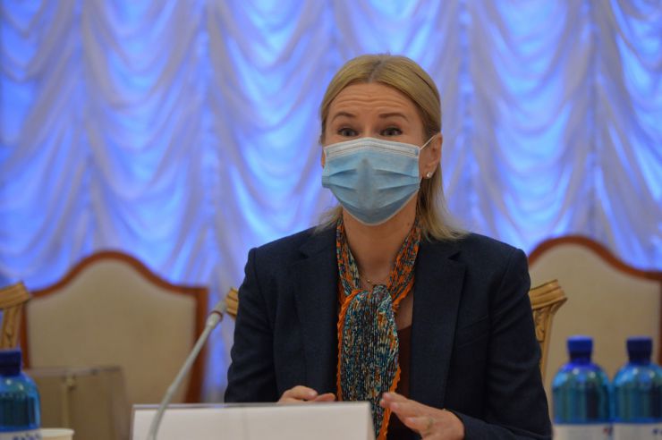 Заступниця Голови Верховної Ради Олена Кондратюк разом зі співголовами МФО «Рівні можливості», народними депутатами Марією Іоновою, Інною Совсун та Мариною Бардіною провели першу робочу зустріч з новою Представницею ООН Жінки в Україні Ерікою Квапіловою.