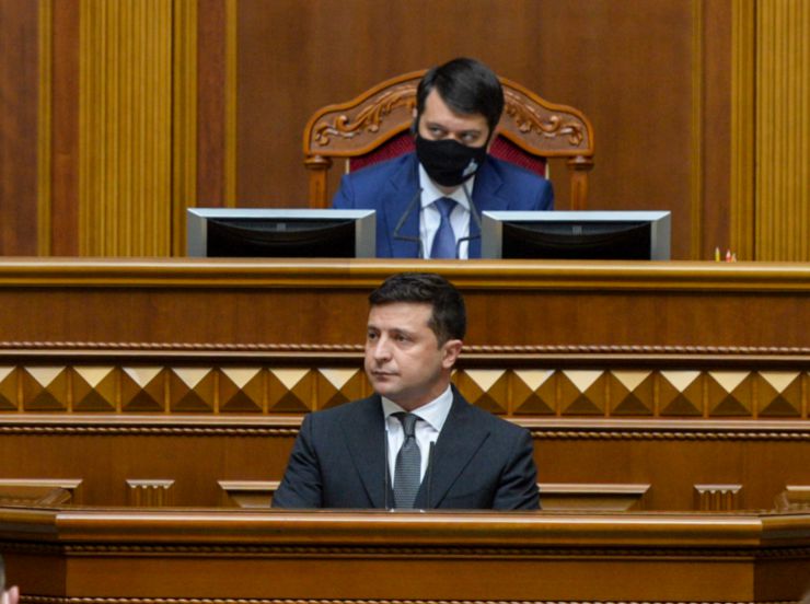 Пленарне засідання Верховної Ради України.

Голова Верховної Ради України Дмитро Разумков повідомив, що у пленарному засіданні беруть участь Президент України Володимир Зеленський, Прем’єр-міністр Денис Шмигаль та члени Кабінету Міністрів,
Президент України звернувся до Верховної Ради України з посланням про внутрішнє і зовнішнє становище України.
Прийнято Постанову 