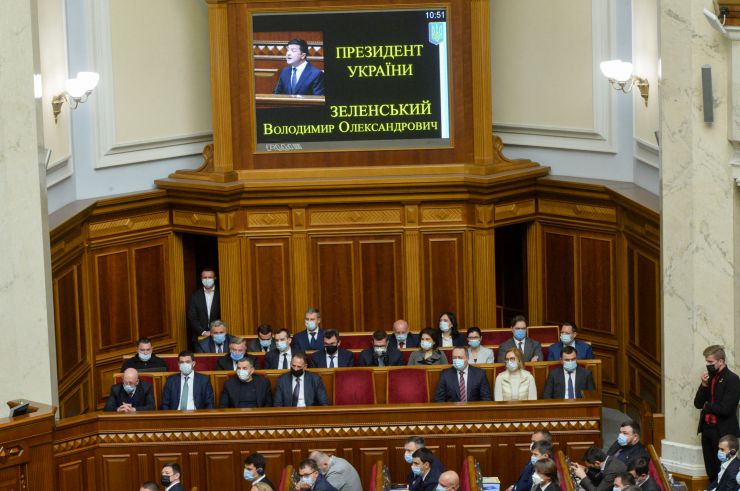 Пленарне засідання Верховної Ради України.

Голова Верховної Ради України Дмитро Разумков повідомив, що у пленарному засіданні беруть участь Президент України Володимир Зеленський, Прем’єр-міністр Денис Шмигаль та члени Кабінету Міністрів,
Президент України звернувся до Верховної Ради України з посланням про внутрішнє і зовнішнє становище України.
Прийнято Постанову 