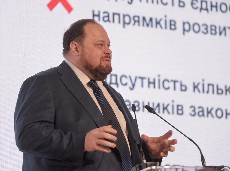 Щоб розуміти, куди має рухатись держава, потрібен аудит її стану. На цьому наголосив Голова Верховної Ради України Дмитро Разумков під час Презентації Аудиту економіки та векторів Національної економічної стратегії України 2030, яка відбулася за участю Президента і Прем`єра.
Стефанчук Руслан Перший заступник Голови Верховної Ради України