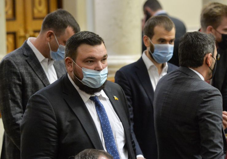 Пленарне засідання Верховної Ради України.

Відкрила пленарне засідання Заступниця Голови Верховної Ради - в.о. Голови Верховної Ради Олена Кондратюк.
Головуюча повідомила, що на засіданні Погоджувальної ради було прийнято рішення про заслуховування Прем’єр-міністра з інформацією Кабінету Міністрів про стан виконання Урядом Постанови Верховної Ради України від 20.10.2020 №937-ІХ 