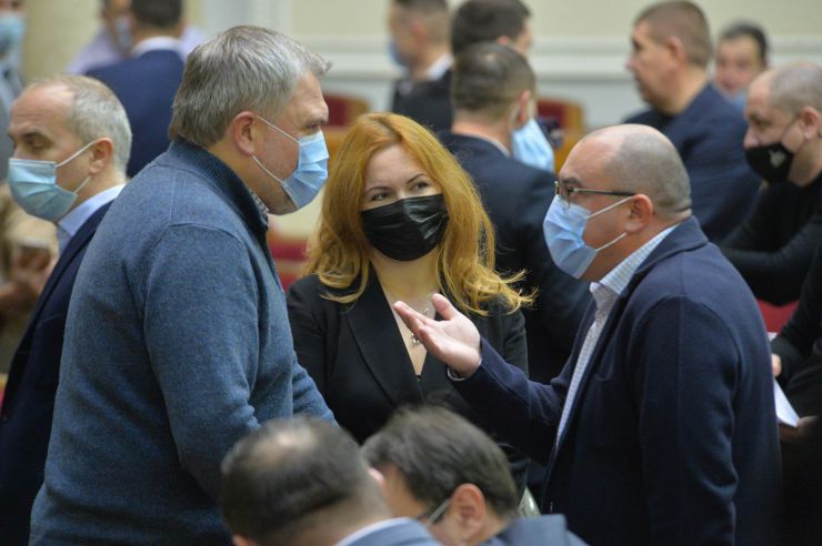 Пленарне засідання Верховної Ради України.

Голова Верховної Ради України Дмитро Разумков відкрив пленарне засідання. 
Дмитро Разумков привітав усіх з 29-ю річницею всеукраїнського референдуму, за результатами проведення якого було проголошено незалежність України.
Народні депутати повторно розглянули Закон України 