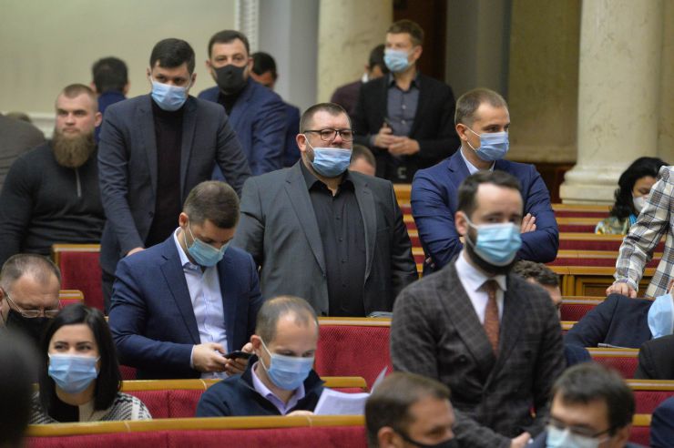 Пленарне засідання Верховної Ради України.

Голова Верховної Ради України Дмитро Разумков відкрив пленарне засідання. 
Дмитро Разумков привітав усіх з 29-ю річницею всеукраїнського референдуму, за результатами проведення якого було проголошено незалежність України.
Народні депутати повторно розглянули Закон України 