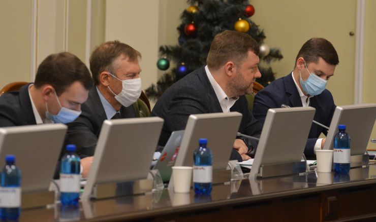 Засідання Погоджувальної ради депутатських фракцій (депутатських груп) Верховної Ради України. Ярослав Железняк (ГОЛОС) Сергій Соболєв (Б) Олександр Корнієнко (СН)
Василь Мокан (СН)
 