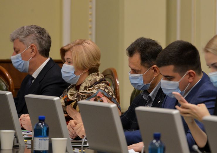 Засідання Погоджувальної ради депутатських фракцій (депутатських груп) Верховної Ради України. Юрій Бойко (ОП) Ірина Геращенко (ЄС)Тарас Батенко (ЗА) Павло Бакунець (Довіра) 