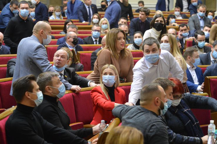 Пленарне засідання Верховної Ради України.

Голова Верховної Ради України Дмитро Разумков відкрив пленарне засідання.
Прийнято Закон 