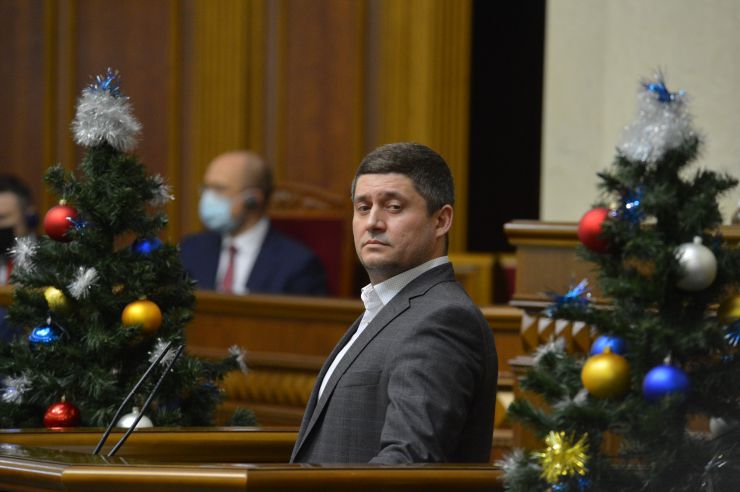 Пленарне засідання Верховної Ради України.

Голова Верховної Ради України Дмитро Разумков відкрив пленарне засідання.
Прийнято Закон 