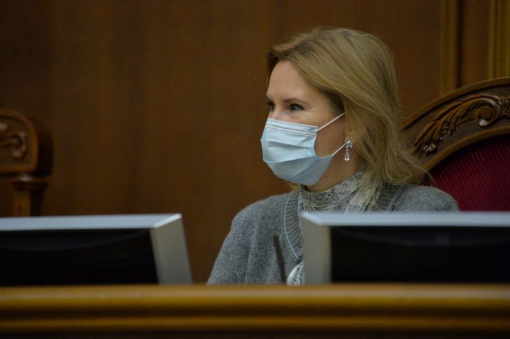 Голова Верховної Ради України Дмитро Разумков відкрив пленарне засідання. 
Дмитро Разумков зазначив, що сьогодні Міжнародний день пам’яті жертв Голокос
На пропозицію Голови Верховної Ради України народні депутати хвилиною мовчання вшанували пам’ять всіх загиблих.
Прийнято проект Закону 