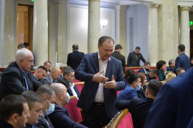 Голова Верховної Ради України Дмитро Разумков відкрив пленарне засідання. 
Дмитро Разумков зазначив, що сьогодні Міжнародний день пам’яті жертв Голокос
На пропозицію Голови Верховної Ради України народні депутати хвилиною мовчання вшанували пам’ять всіх загиблих.
Прийнято проект Закону 