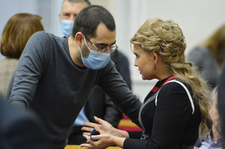 Пленарне засідання Верховної Ради України.

Голова Верховної Ради України Дмитро Разумков відкрив пленарне засідання.
Головуючий надав слово для виступу Голові Національної комісії, що здійснює державне регулювання у сферах енергетики та комунальних послуг (НКРЕКП) Валерію Тарасюку з інформацією про діяльність у сфері державного регулювання енергетики.

Прийнято за основу проект Закону 