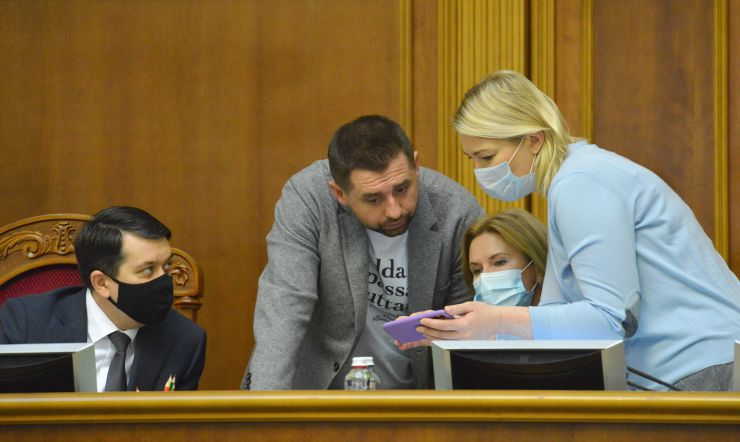 Пленарне засідання Верховної Ради України.

Голова Верховної Ради України Дмитро Разумков відкрив пленарне засідання.
Головуючий надав слово для виступу Голові Національної комісії, що здійснює державне регулювання у сферах енергетики та комунальних послуг (НКРЕКП) Валерію Тарасюку з інформацією про діяльність у сфері державного регулювання енергетики.

Прийнято за основу проект Закону 