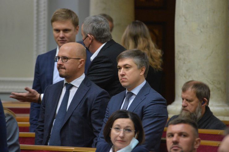 Пленарне засідання Верховної Ради України.

Голова Верховної Ради України Дмитро Разумков відкрив пленарне засідання.
Головуючий надав слово народному депутату Юлії Тимошенко для виступу із заявою від двох фракцій. 
Головуючий надав слово Генеральному прокурору Ірині Венедіктовій для доповіді про діяльність прокуратури у 2020 році. Сергій Вельможний, Олександр Сухов-обоє Довіра
