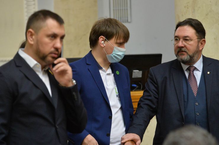 Пленарне засідання Верховної Ради України.

Голова Верховної Ради України Дмитро Разумков відкрив пленарне засідання.
Головуючий надав слово народному депутату Юлії Тимошенко для виступу із заявою від двох фракцій. 
Головуючий надав слово Генеральному прокурору Ірині Венедіктовій для доповіді про діяльність прокуратури у 2020 році. Справа Микита Потураєв
