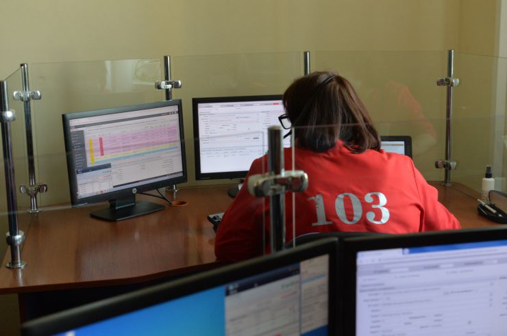 Робоча поїздка  Голови Верховної Ради України Дмитра РАЗУМКОВА 
до Вінницької області.

Ознайомлення із роботою медичного центру.
КНП «ТМО «Вінницький обласний центр екстреної медичної допомоги та медицини катастроф Вінницької обласної Ради» обслуговує 1569323 населення.
