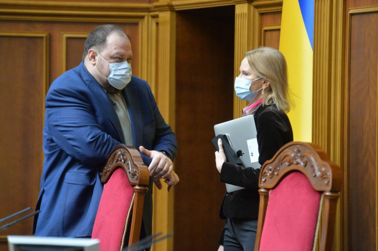 Пленарне засідання Верховної Ради України. Руслан Стефанчук,  Олена Кондратюк