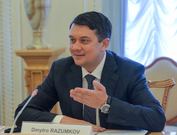 Голова Верховної Ради України Дмитро Разумков зустрівся з міністром закордонних справ Естонської республіки Євою-Марією Ліімец, міністром закордонних справ Латвійської Республіки Едгаром Рінкевичсом, міністром закордонних справ Литовської Республіки Габріелюсом Ландсбергісом