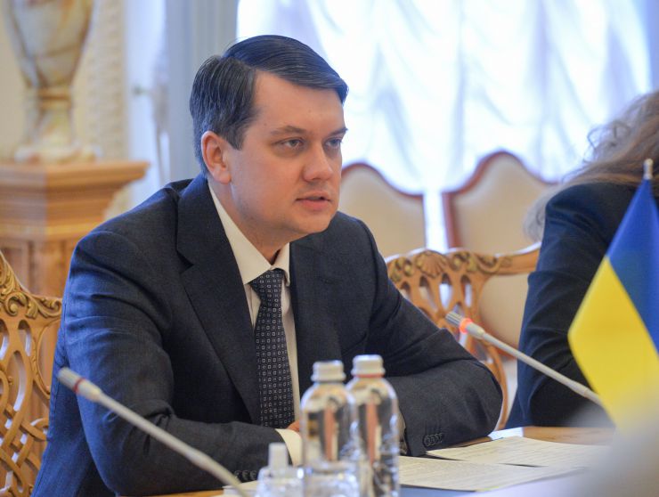 Голова Верховної Ради України Дмитро Разумков зустрівся з міністром закордонних справ Естонської республіки Євою-Марією Ліімец, міністром закордонних справ Латвійської Республіки Едгаром Рінкевичсом, міністром закордонних справ Литовської Республіки Габріелюсом Ландсбергісом