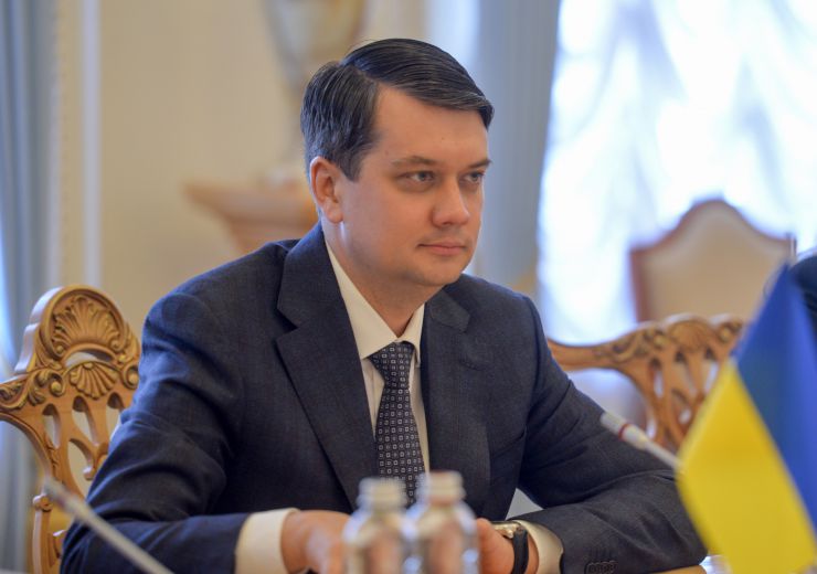 Голова Верховної Ради України Дмитро Разумков зустрівся з міністром закордонних справ Естонської республіки Євою-Марією Ліімец, міністром закордонних справ Латвійської Республіки Едгаром Рінкевичсом, міністром закордонних справ Литовської Республіки Габріелюсом Ландсбергісом