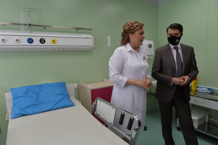 Робоча поїздка  Голови Верховної Ради України Дмитра Разумковадо Волинської області.
 КП «Волинське територіальне медичне об’єднання захисту материнства і дитинства»  Волинської обласної ради. (м. Луцьк, вул. Загородня, 20).
Ознайомлення із роботою медичного закладу.
Генеральний директор Ірина Горавська
