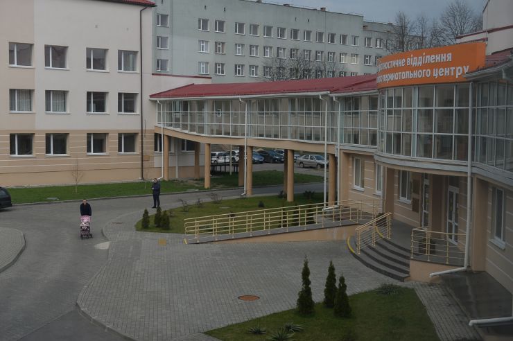 Робоча поїздка  Голови Верховної Ради України Дмитра Разумковадо Волинської області.
 КП «Волинське територіальне медичне об’єднання захисту материнства і дитинства»  Волинської обласної ради. (м. Луцьк, вул. Загородня, 20).
Ознайомлення із роботою медичного закладу.
Генеральний директор Ірина Горавська
