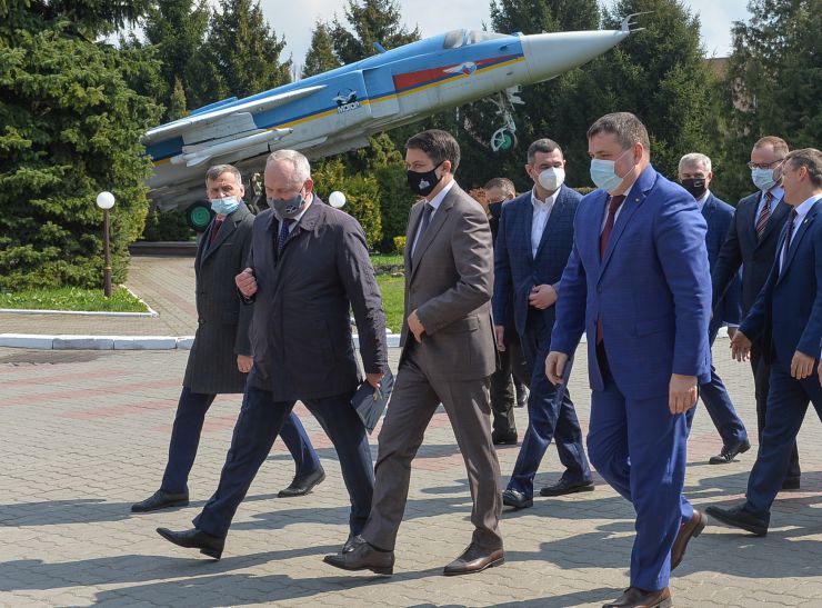 Робоча поїздка  Голови Верховної Ради України Дмитра Разумкова до Волинської області.
 Переїзд до ДП «ЛРЗ «Мотор» Державного концерну «Укроборонпром». (м. Луцьк, вул. Ківерцівська, 3).
Ознайомлення з діяльністю підприємства. 
