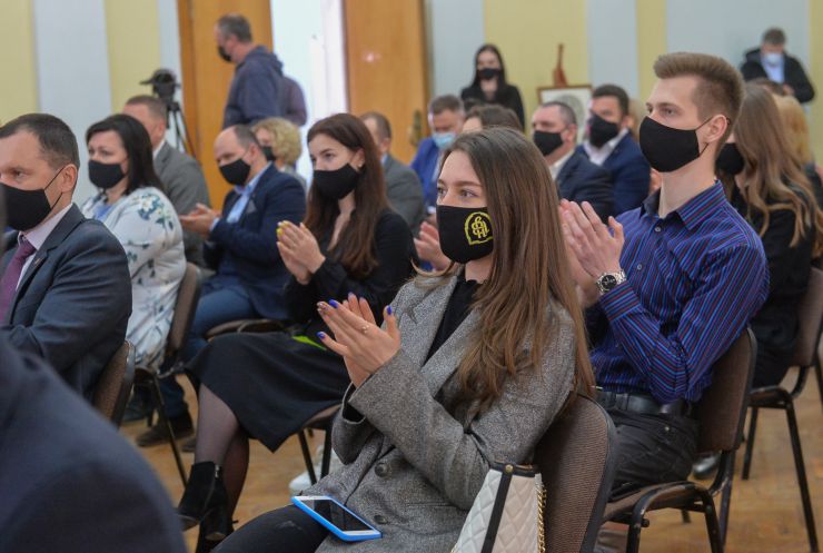 Робоча поїздка  Голови Верховної Ради України Дмитра Разумкова до Волинської області.
Переїзд до Волинського національного університету імені Лесі Українки. (м. Луцьк, проспект Волі, 13).
Ознайомлення з науково-педагогічною діяльністю навчального закладу.
