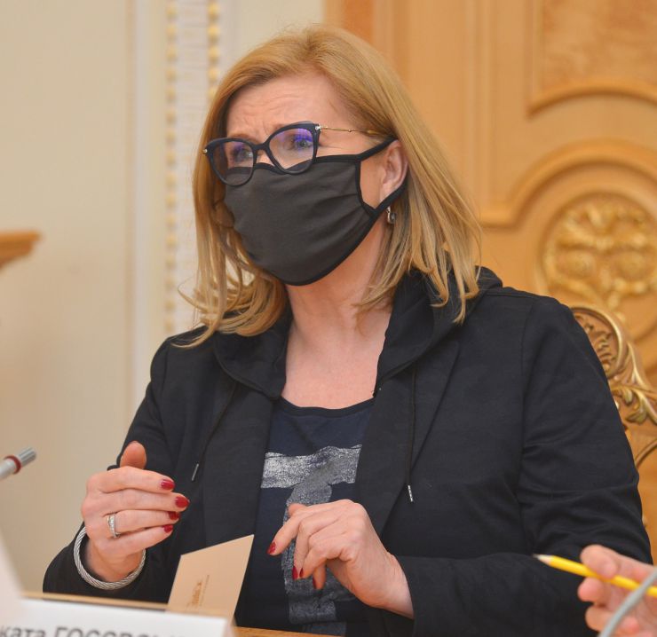 Робоча зустріч Заступниці Голови Верховної Ради України Олени Кондратюк з Віце-маршалком Сейму Республіки Польща Малгожатою-Марією Госєвською. Спільне покладання квітів і вшанування пам'яті загиблих учасників Революції Гідності на Алеї Героїв Небесної Сотні.