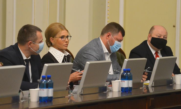 Засідання Погоджувальної ради депутатських фракцій (депутатських груп) у ВР. Роман Костенко (голос) Юлія Тимошенко (Б) Олександр Корнієнко (СН) Олег Немчінов міністр Кабінету Міністрів