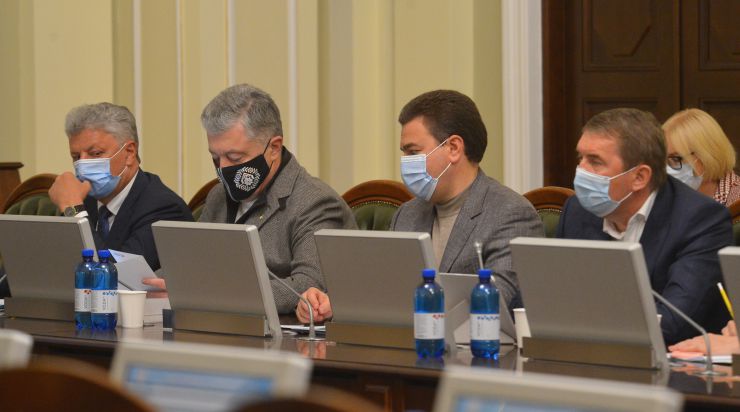 Засідання Погоджувальної ради депутатських фракцій (депутатських груп) у ВР. Юрій Бойко (ОП) Петро Порошенко (ЄС) Віктор Бондар (ЗА) Олег Кулініч (довіра)