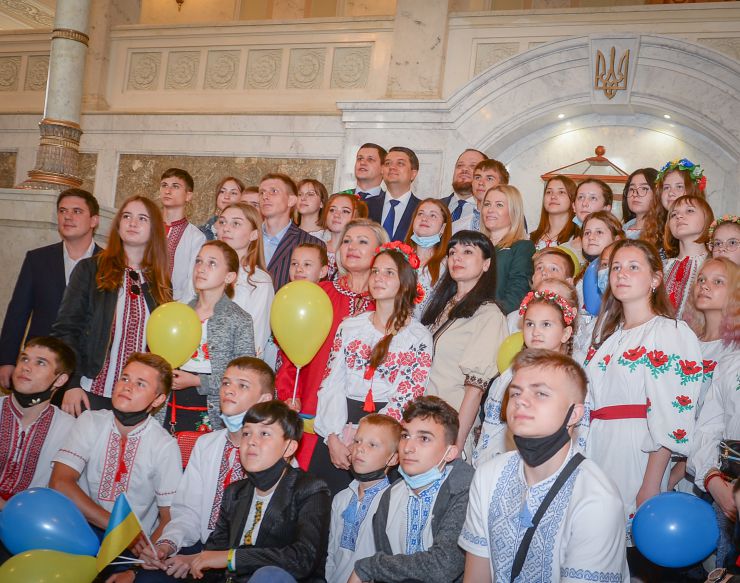 Голова Верховної Ради України Дмитро Разумков,  Перший заступник Голови Верховної Ради України Руслан Стефанчук зустрілися з дітьми зі сходу України на екскурсії в Верховній Раді України