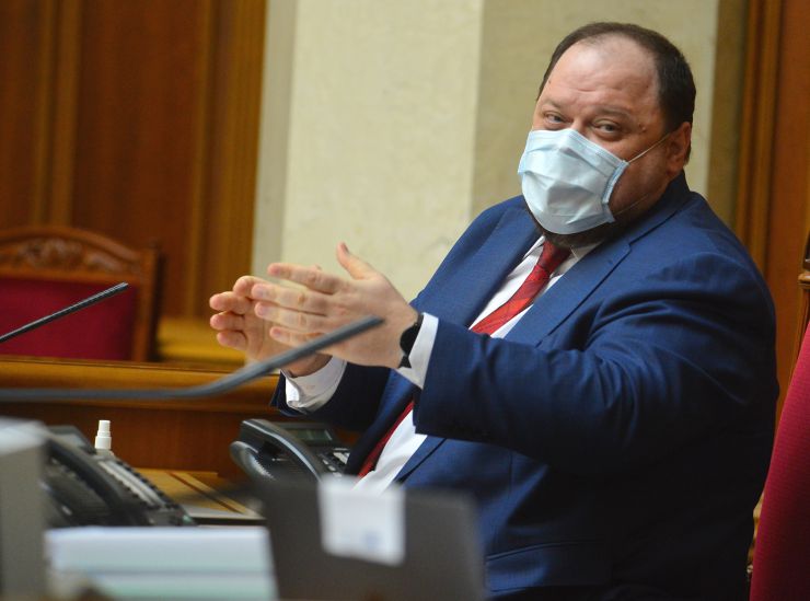Пленарне засідання Верховної Ради України.

Голова Верховної Ради України Дмитро Разумков відкрив пленарне засідання.

Головуючий оголосив до розгляду проект Закону про внесення змін до деяких законодавчих актів України щодо врегулювання питань формування прожиткового мінімуму та створення передумов для його підвищення №3515. 
Законопроект доповідає Голова Комітету з питань соціальної політики та захисту прав ветеранів Галина Третьякова. Вона на початку повідомила, що у Комітеті розглядалося 15 законопроектів щодо прожиткового мінімуму.
Руслан Стефанчук
