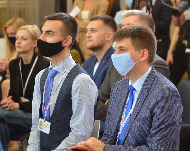 Заступниця Голови Верховної Ради України Олена Кондратюк взяла участь у роботі Молодіжного Київського Безпекового Форуму, заснованого Фондом Арсенія Яценюка «Відкрий Україну».