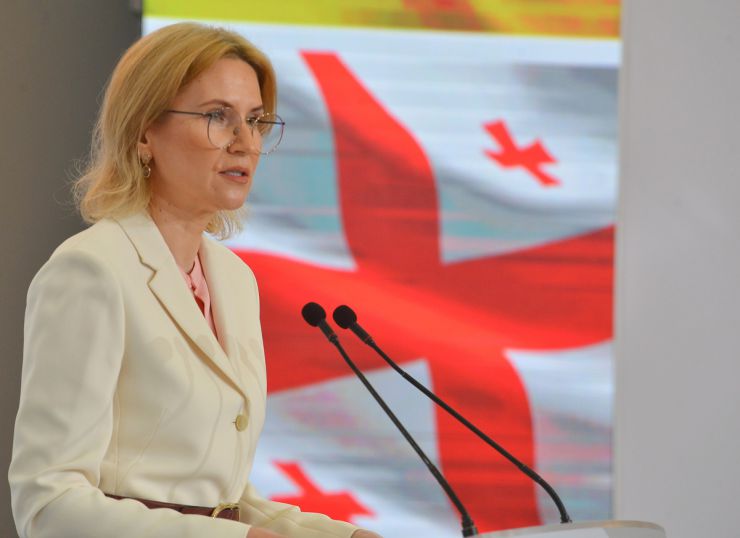 Заступниця Голови Верховної Ради України Олена Кондратюк взяла участь у роботі Молодіжного Київського Безпекового Форуму, заснованого Фондом Арсенія Яценюка «Відкрий Україну».