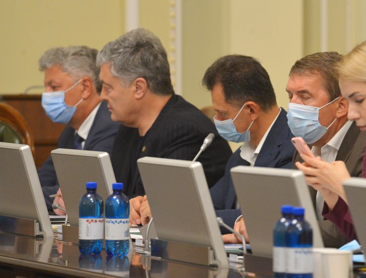 Погоджувальна рада у Верховній Раді України. Юрій Бойко (ОП) Петро Порошенко (ЄС) Тарас Батенко (ЗА) Олег Кулініч (ДОВ)