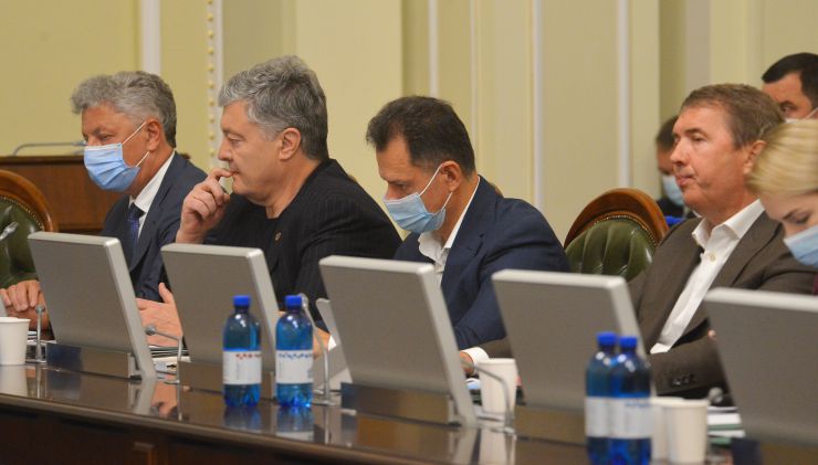 Погоджувальна рада у Верховній Раді України. Юрій Бойко (ОП) Петро Порошенко (ЄС) Тарас Батенко (ЗА) Олег Кулініч (ДОВ)