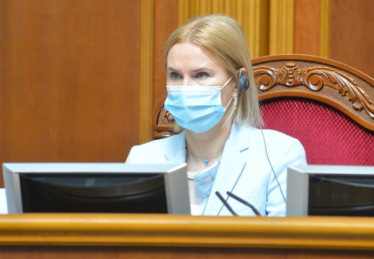 Пленарне засідання Верховної Ради України.

Голова Верховної Ради України Дмитро Разумков відкрив пленарне засідання.
Головуючий повідомив, що 9 червня 2021 року Центральна виборча комісія зареєструвала народного депутата України, обраного на проміжних виборах народного депутата України 28 березня 2021 року в одномандатному виборчому округу №87, Вірастюка Василя Ярославовича.
Прийнято Закон 