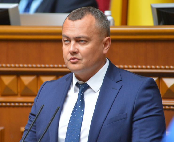 Пленарне засідання Верховної Ради України.

Голова Верховної Ради України Дмитро Разумков відкрив пленарне засідання. 
Головуючий повідомив, що у сесійній залі присутні члени Кабінету Міністрів на чолі з Прем’єр-міністром Денисом Шмигалем. За пропозицією депутатських фракцій і груп вони будуть відповідати на запитання про стан та перспективи розвитку паливно-енергетичного комплексу України та його вплив на тарифну політику Уряду.
Розпочалася «година запитань до Уряду». 
Головуючий надав слово для виступу Міністру енергетики Герману Галущенку.
Голова Комітету з питань бюджету Юрій Арістов 
