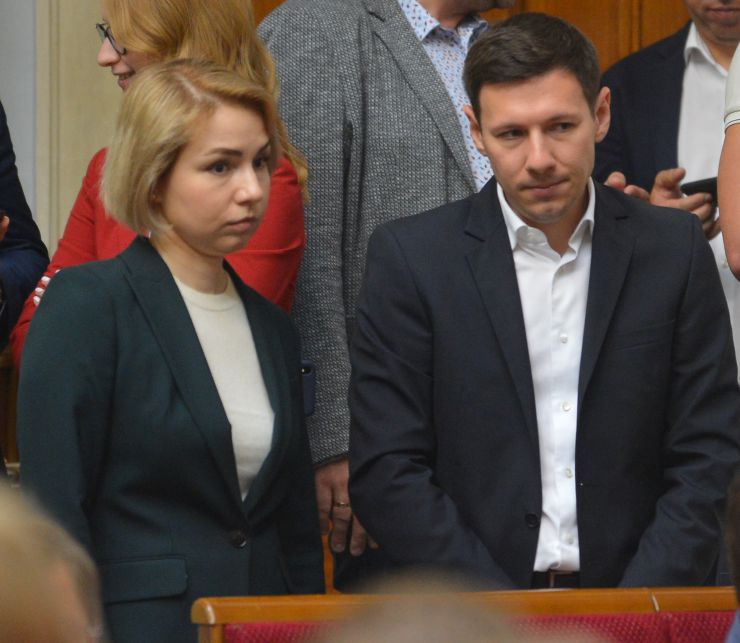 
Пленарне засідання Верховної Ради України.

Голова Верховної Ради України Дмитро Разумков відкрив пленарне засідання.
Верховна Рада прийняла у другому читанні та в цілому 336 голосом проект Закону 