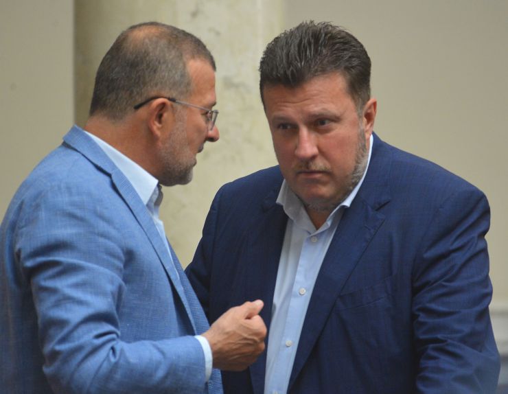 Пленарне засідання Верховної Ради України.

Голова Верховної Ради України Дмитро Разумков відкрив пленарне засідання.
Верховна Рада прийняла у другому читанні та в цілому 336 голосом проект Закону 