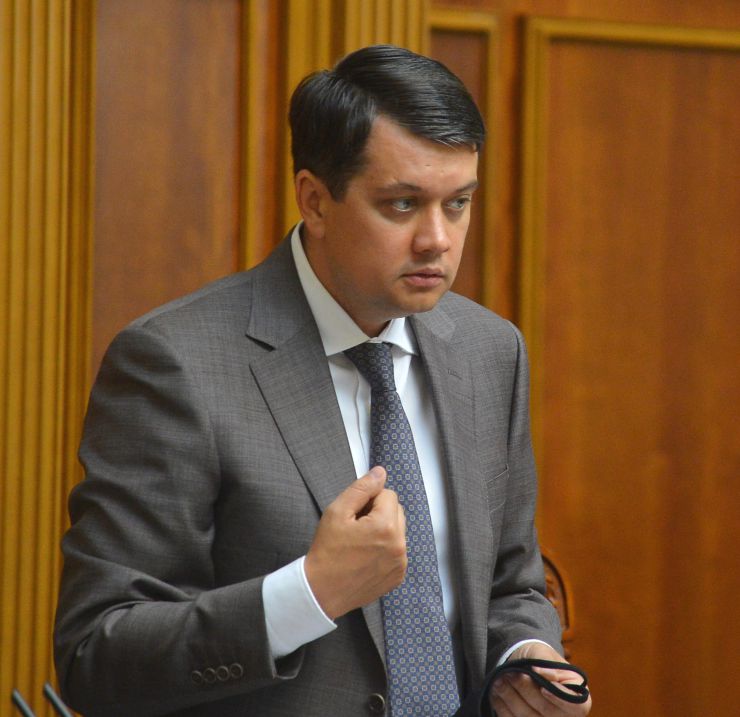 
Пленарне засідання Верховної Ради України.

Голова Верховної Ради України Дмитро Разумков відкрив пленарне засідання.
Верховна Рада прийняла у другому читанні та в цілому 336 голосом проект Закону 